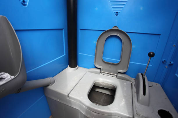 Porta potty delivery and setup in Lakeside, VA